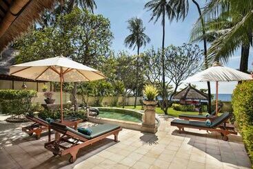 호텔 Alam Anda Ocean Front Resort & Spa Chse Certified