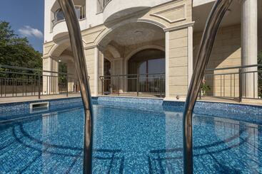 هتل Aqua View Spa Boutique