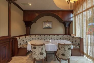 هتل Aqua View Spa Boutique