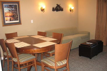 هتل Beachcomber Inn