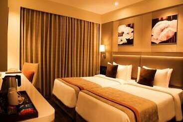 هتل Grand Mercure Agra