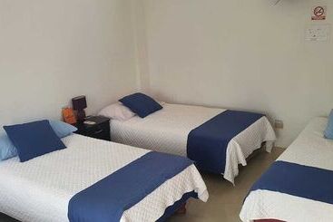 هتل Hospedaje Delfin Azul