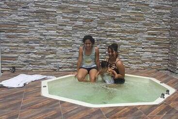 هتل Hospedaje Delfin Azul