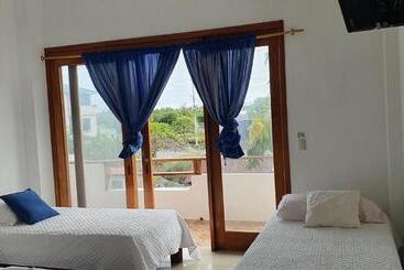 هتل Hospedaje Delfin Azul