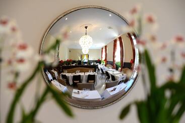 هتل Grand Hôtel Henri   Teritoria