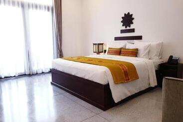 هتل Karunakarala Ayurveda Resort