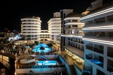 هتل Laguna Beach Alya Resort & Spa   All Inclusive