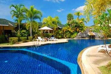هتل Palm Garden Resort