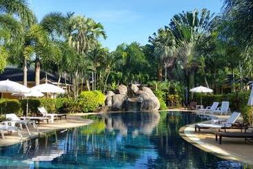 هتل Palm Garden Resort