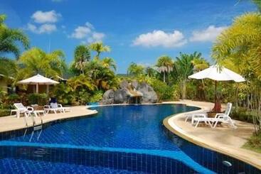 هتل Palm Garden Resort