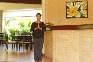 هتل Palm Garden Resort