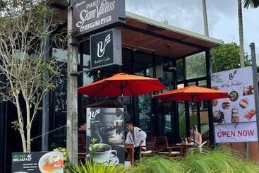 هتل Phuket Siam Villas   Sha Plus