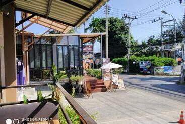 هتل Phuket Siam Villas   Sha Plus