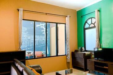 هتل Phuket Siam Villas   Sha Plus