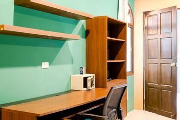 هتل Phuket Siam Villas   Sha Plus