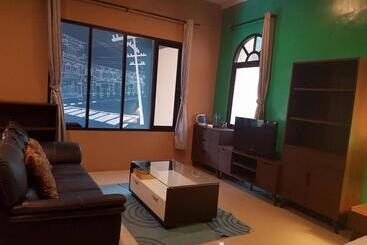 هتل Phuket Siam Villas   Sha Plus