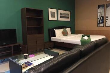 هتل Phuket Siam Villas   Sha Plus