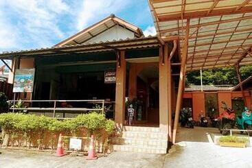 هتل Phuket Siam Villas   Sha Plus