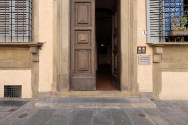 هتل B&b Soggiorno Battistero