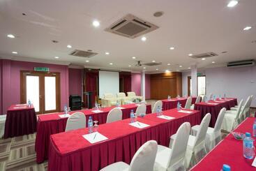 Th Hotel Kelana Jaya