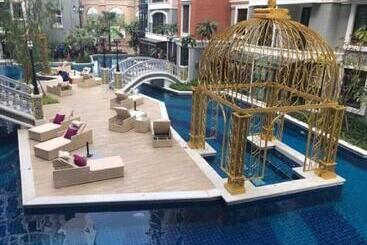 Espana Condo Hotel Resort Pattaya