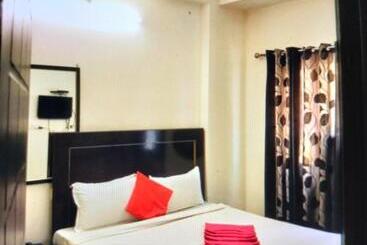هتل Shiva Haridwar   Nearby Bus And Railway Station