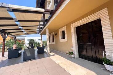 پانسیون Casa Maria