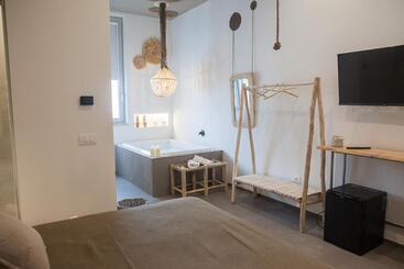 پانسیون Nerea   Apulian Suite And Rooms