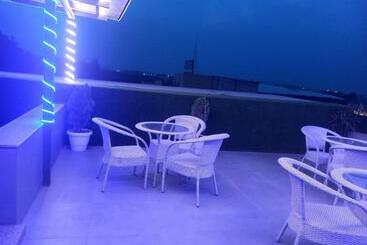 هتل Blue Orchid   A 3 Star Heaven In Tricity