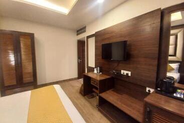 هتل Blue Orchid   A 3 Star Heaven In Tricity
