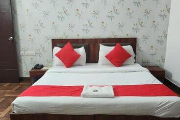 Airport Hotel Asian Blue Luxury