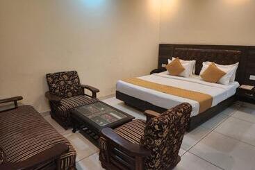 Airport Hotel Asian Blue Luxury