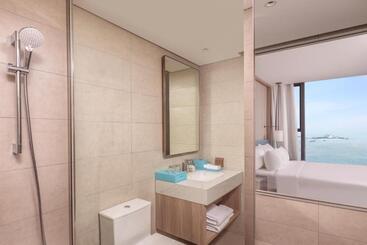 هتل A La Carte Ha Long Bay Residence
