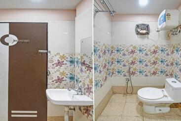 هتل Flagship The Hangout Residency Inn