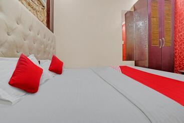 هتل Flagship The Hangout Residency Inn