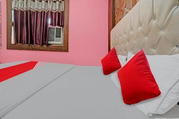 هتل Flagship The Hangout Residency Inn