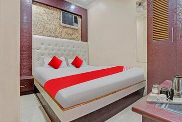 هتل Flagship The Hangout Residency Inn