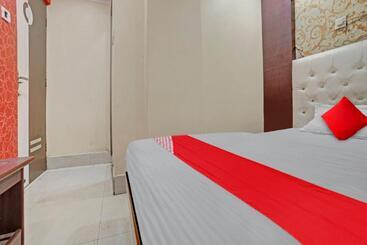 هتل Flagship The Hangout Residency Inn