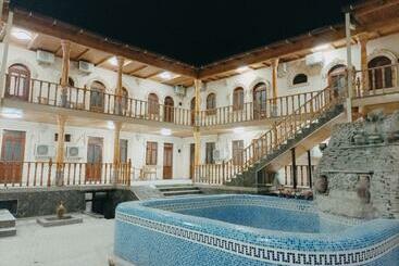 هتل Al Amir