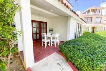 Oceanfront & Garden View Villas Hotel Wifi Bbq Parking Los Corales Beach Club & Spa