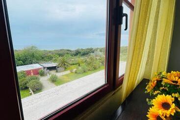 Regina Beach Holiday Apartments