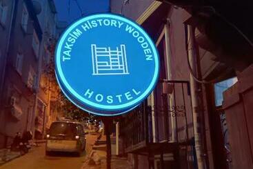 Taksim History Wooden Hostel
