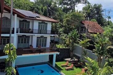 هتل Chill Hill Hikkaduwa