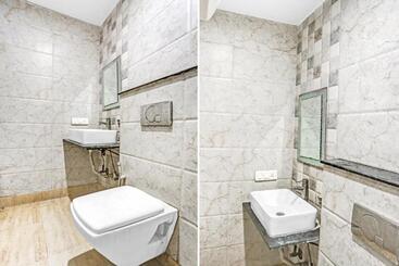 هتل Flagship Premium Inn