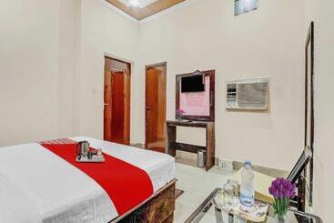 هتل Flagship Shiv Ganga Home Stay