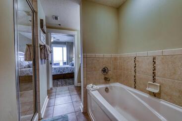 هتل Grand Panama Beach Resort Tower 1 Unit 1708