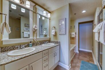 هتل Grand Panama Beach Resort Tower 1 Unit 1708