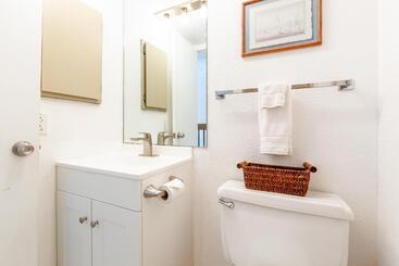هتل Maui Vista Condo 2410