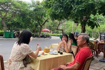 هتل Tung Quang