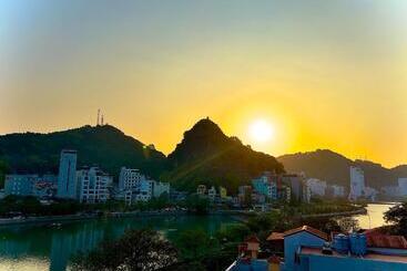 هتل Tung Quang